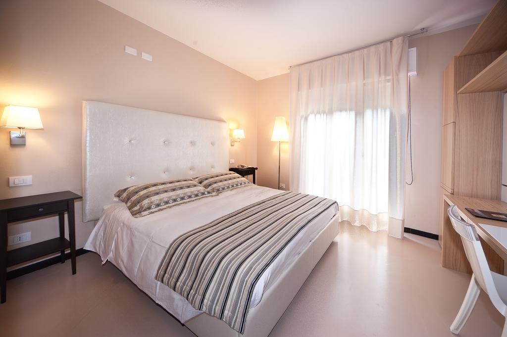 Hotel Carla Levanto Oda fotoğraf