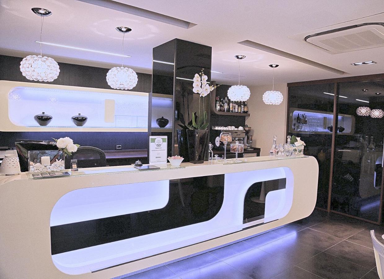 Hotel Carla Levanto Dış mekan fotoğraf
